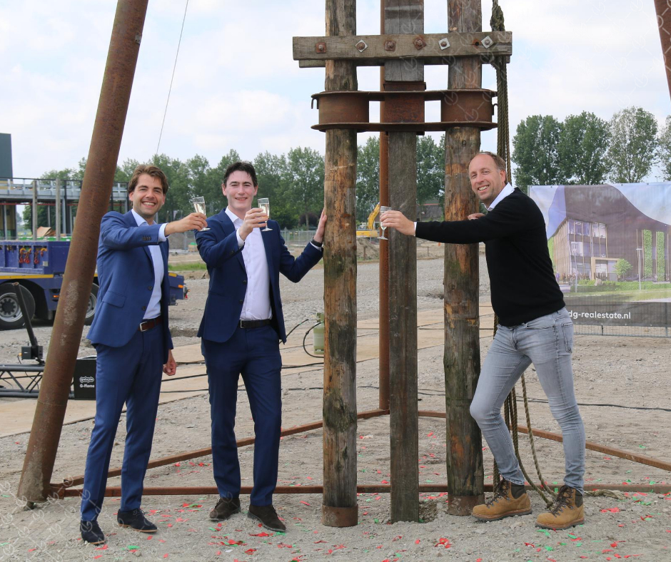 First pile in the ground for VDG Warehouse Schiphol II