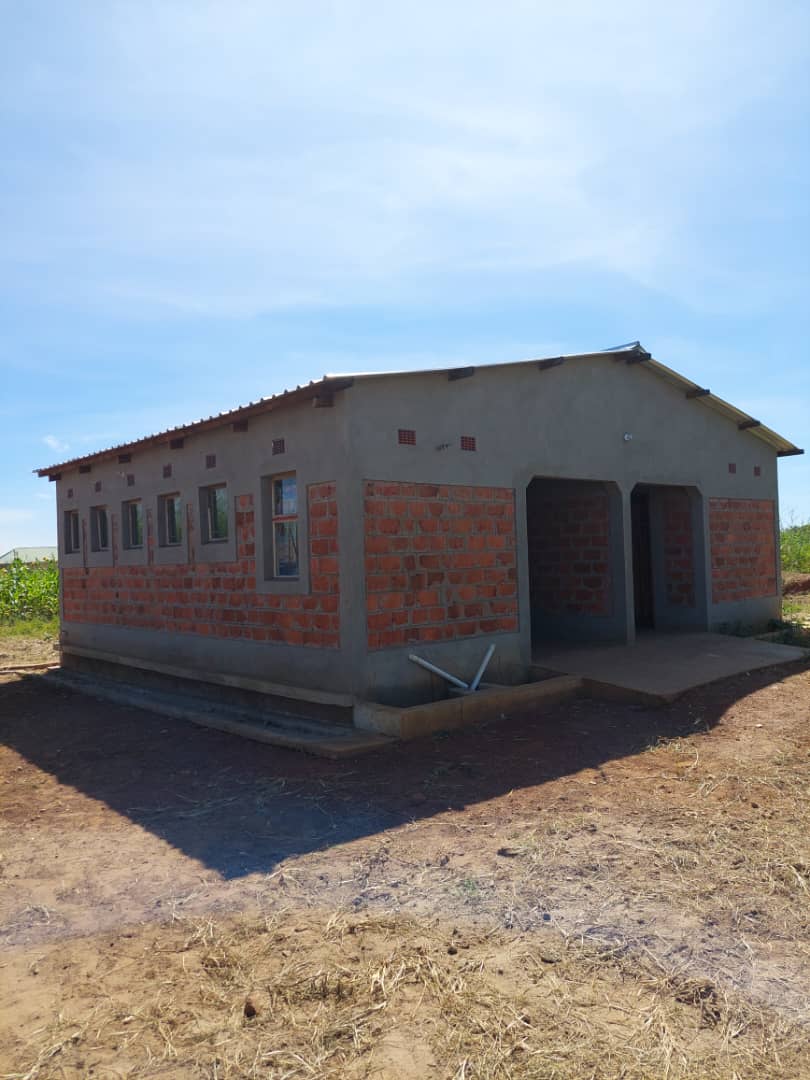 Realisatie sanitair gebouw door Stichting Vrienden van Lotus